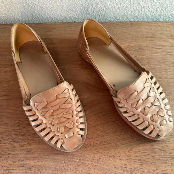 Nicolo Huaracha Shoes - Picture 2 of 5